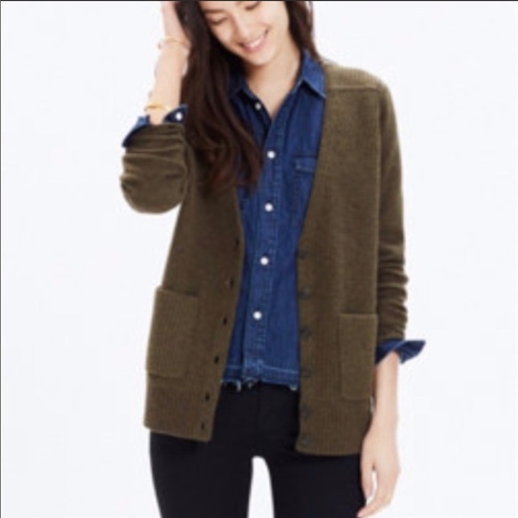 COPY - Madewell olive button sweater 100% wool Sm… - Picture 3 of 3